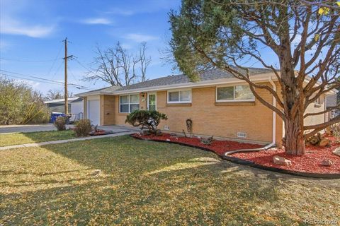 Photo of 8940 Cole Drive, Arvada, CO 80004 (MLS # 2351121)