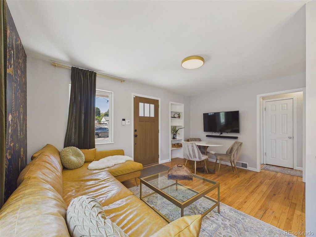 Photo of 3250 Dexter Street, Denver, CO 80207 (MLS # 4976741)