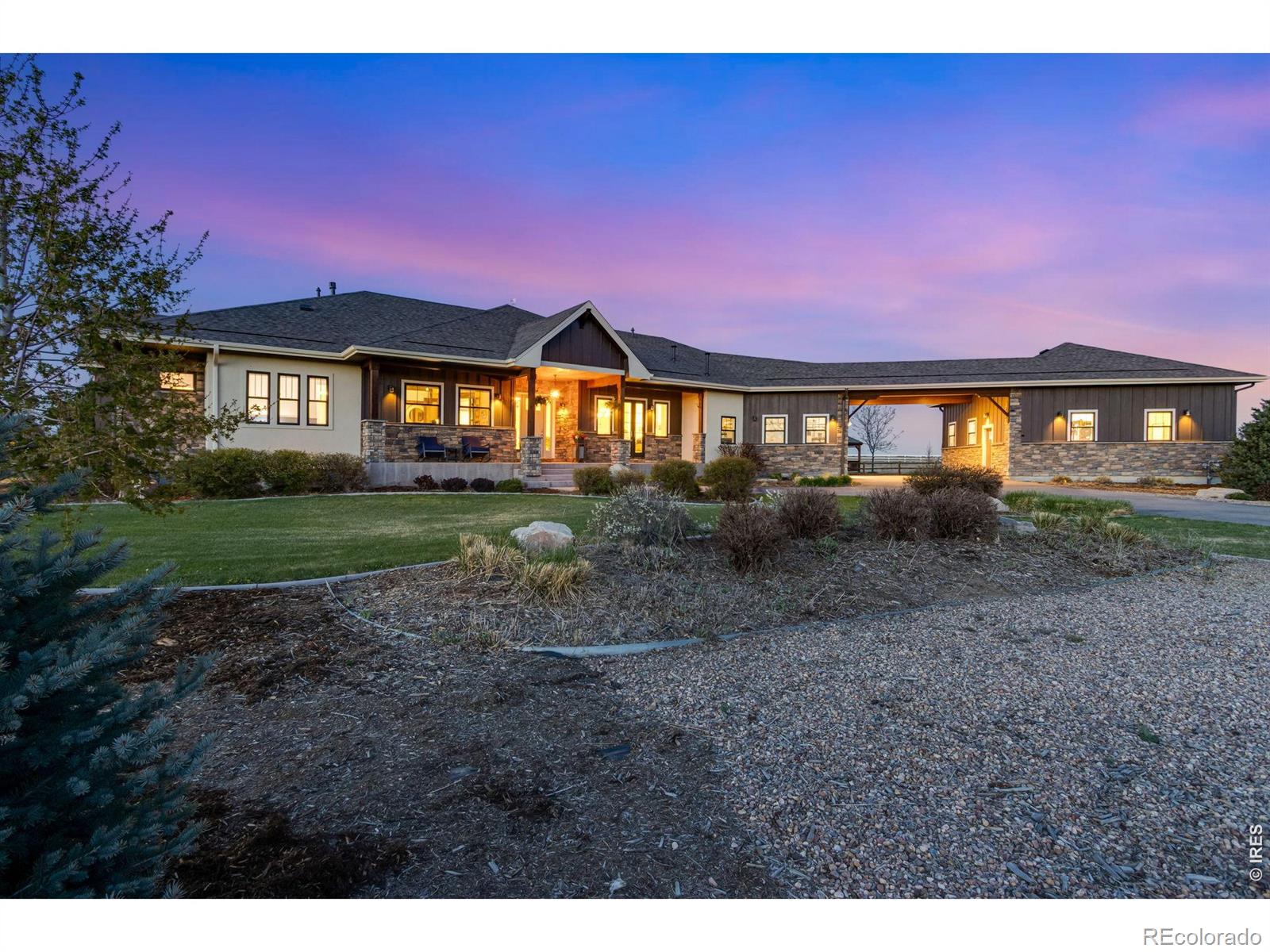 2418 Barry Lane