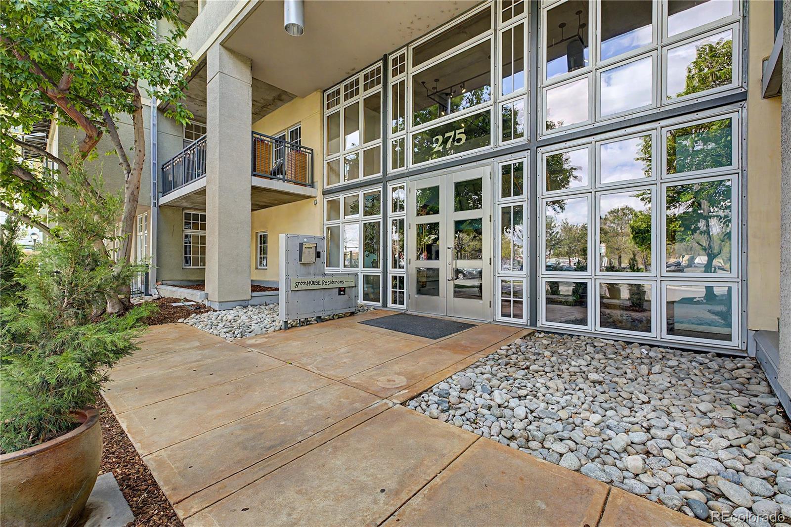 275 S Harrison Street 502