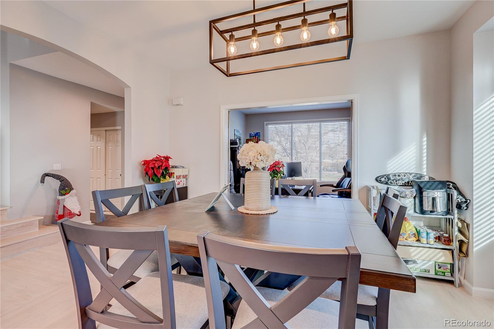 2946 S Devinney Court