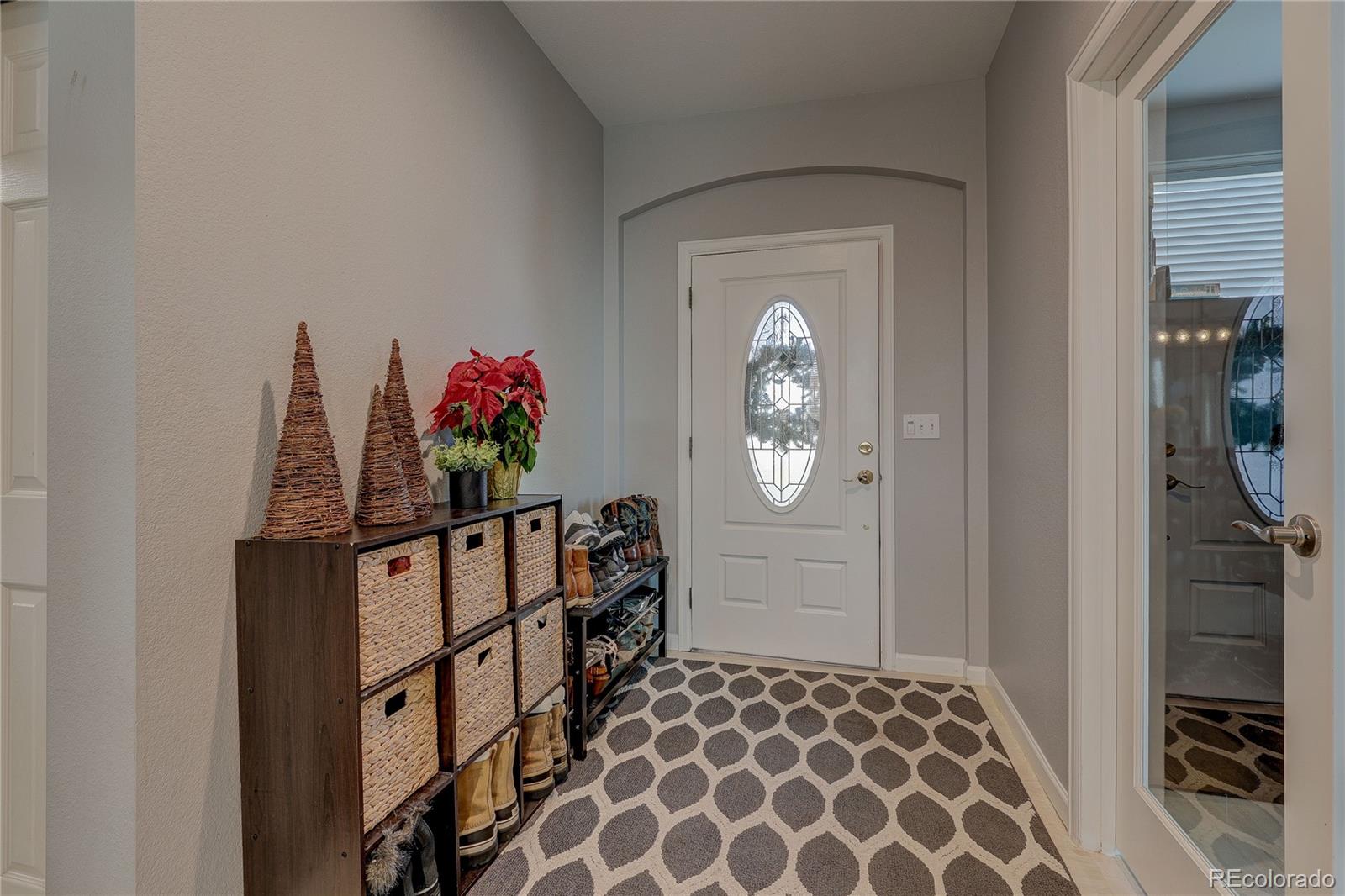 2946 S Devinney Court