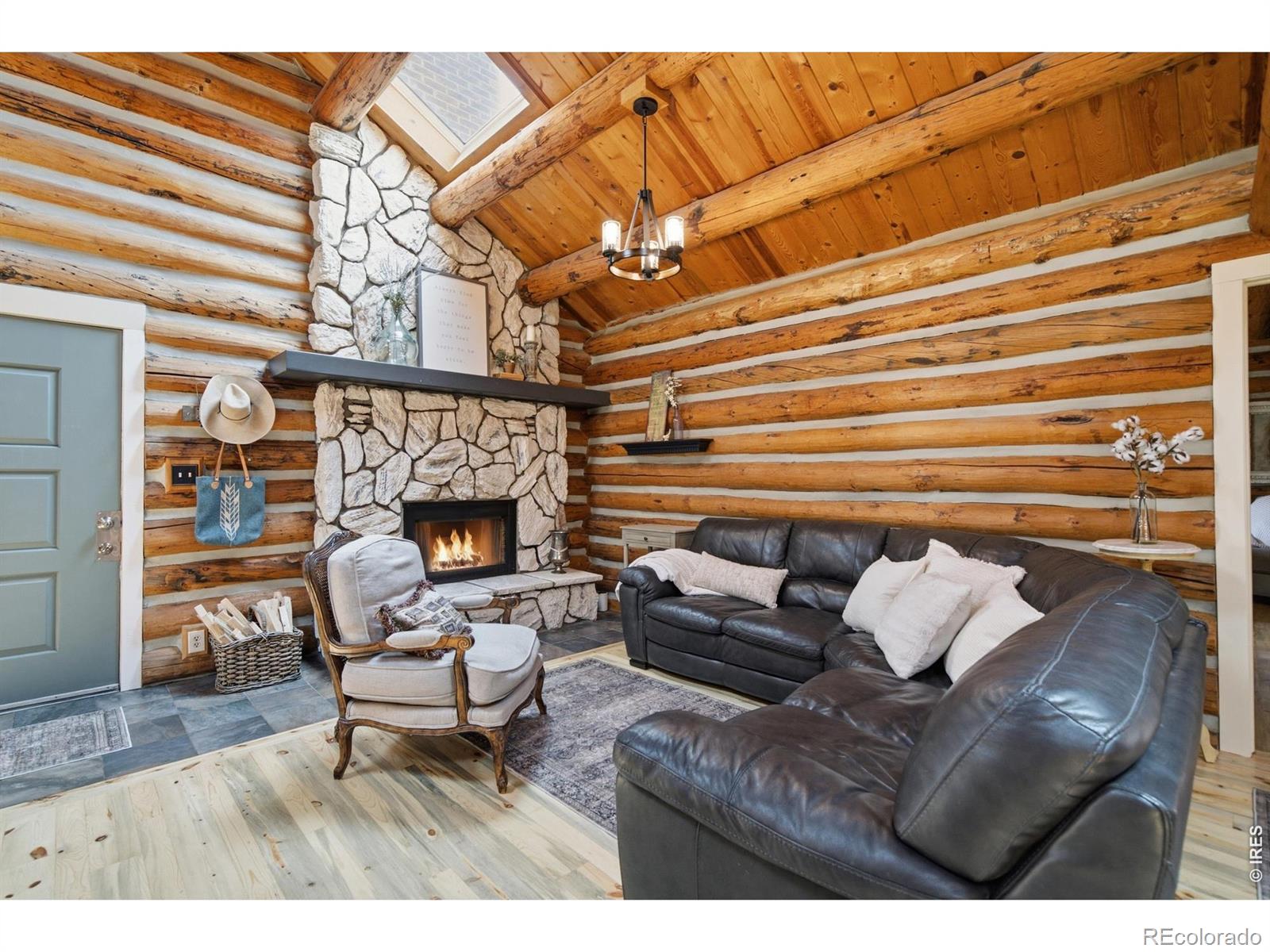 2809 Lake Hollow Road