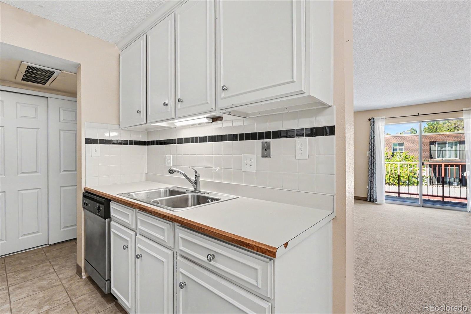 7755 E Quincy Avenue 302