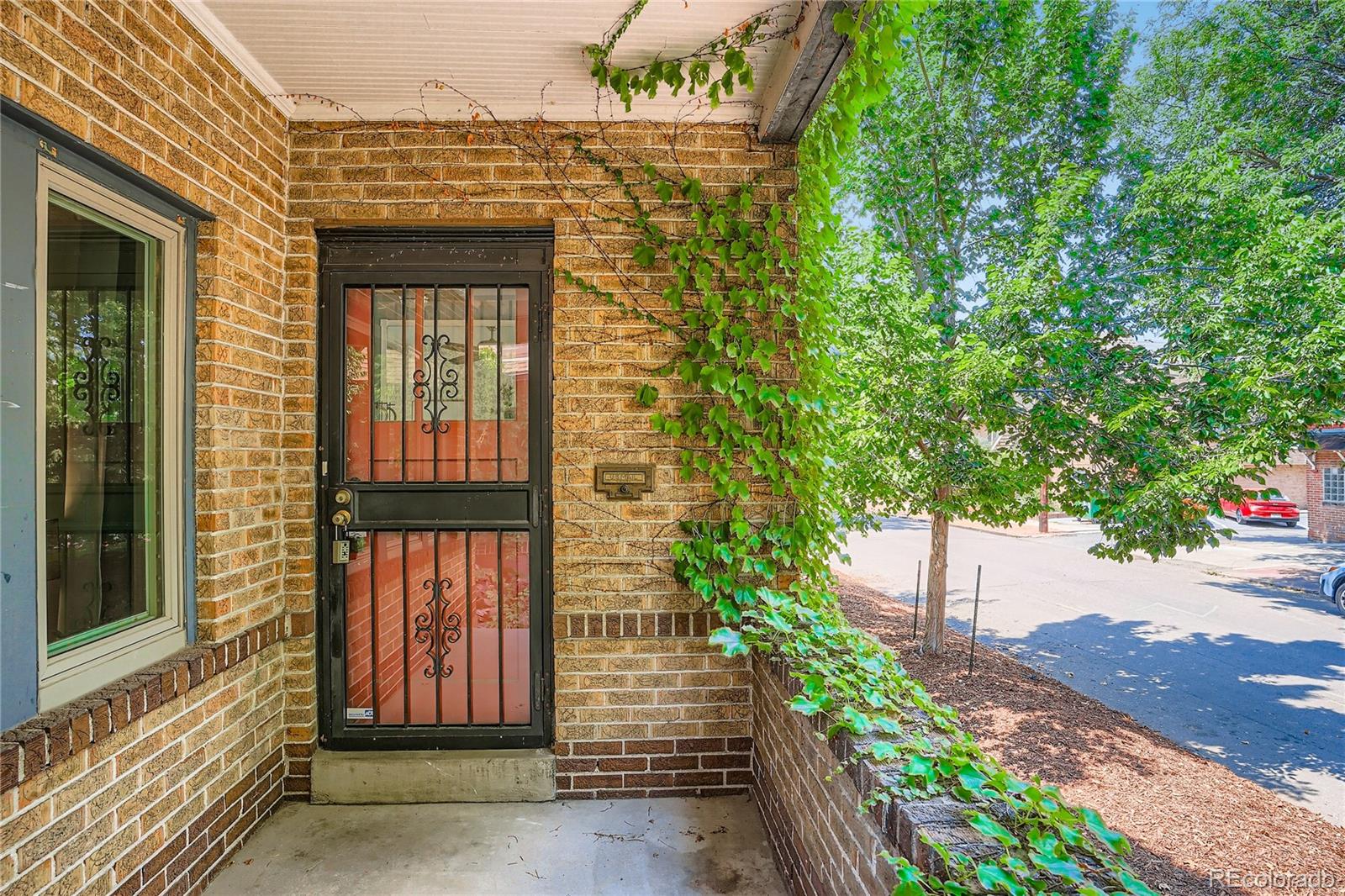 760 E Cedar Avenue