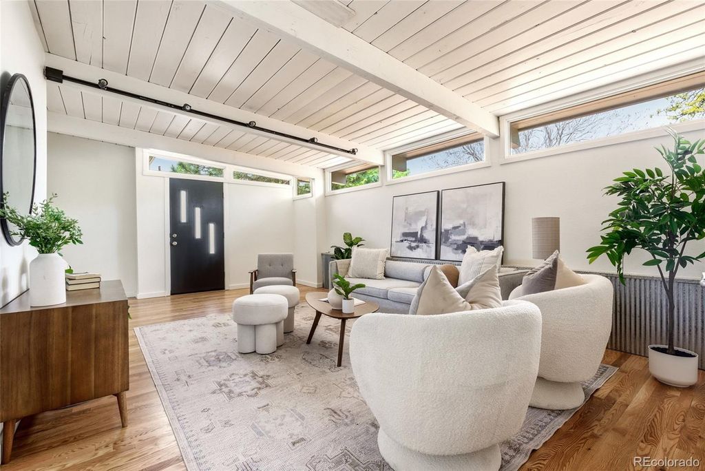 Photo of 1360 S Dahlia Street, Denver, CO 80222 (MLS # 8559508)
