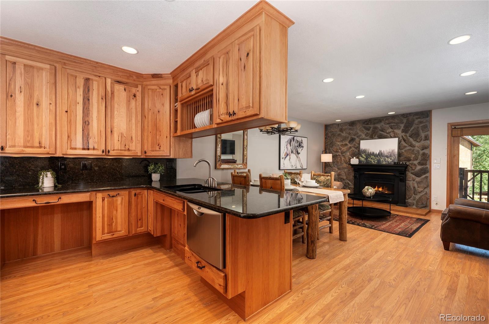 490 Kings Crossing Road 412