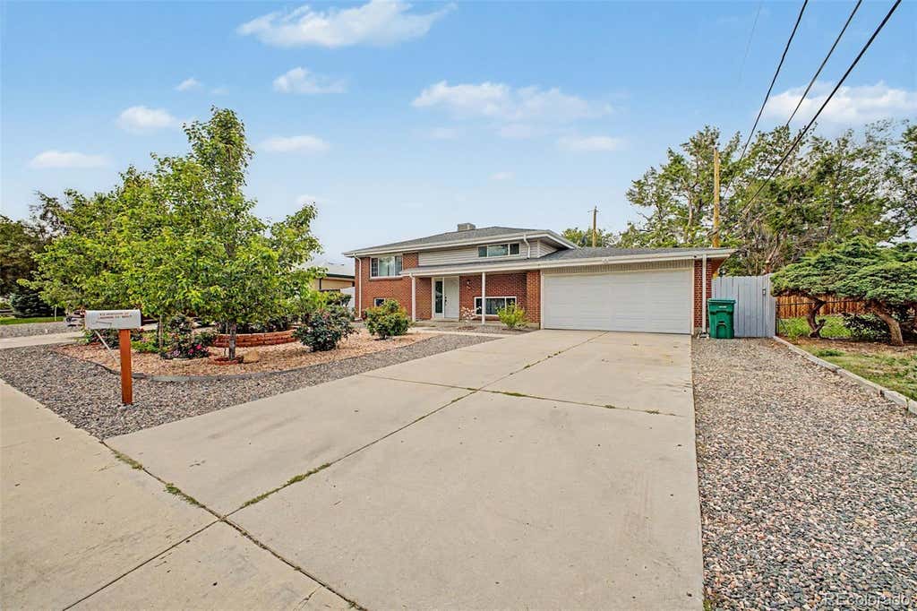 Photo of 933 Newcombe Street, Lakewood, CO 80215 (MLS # 6630741)