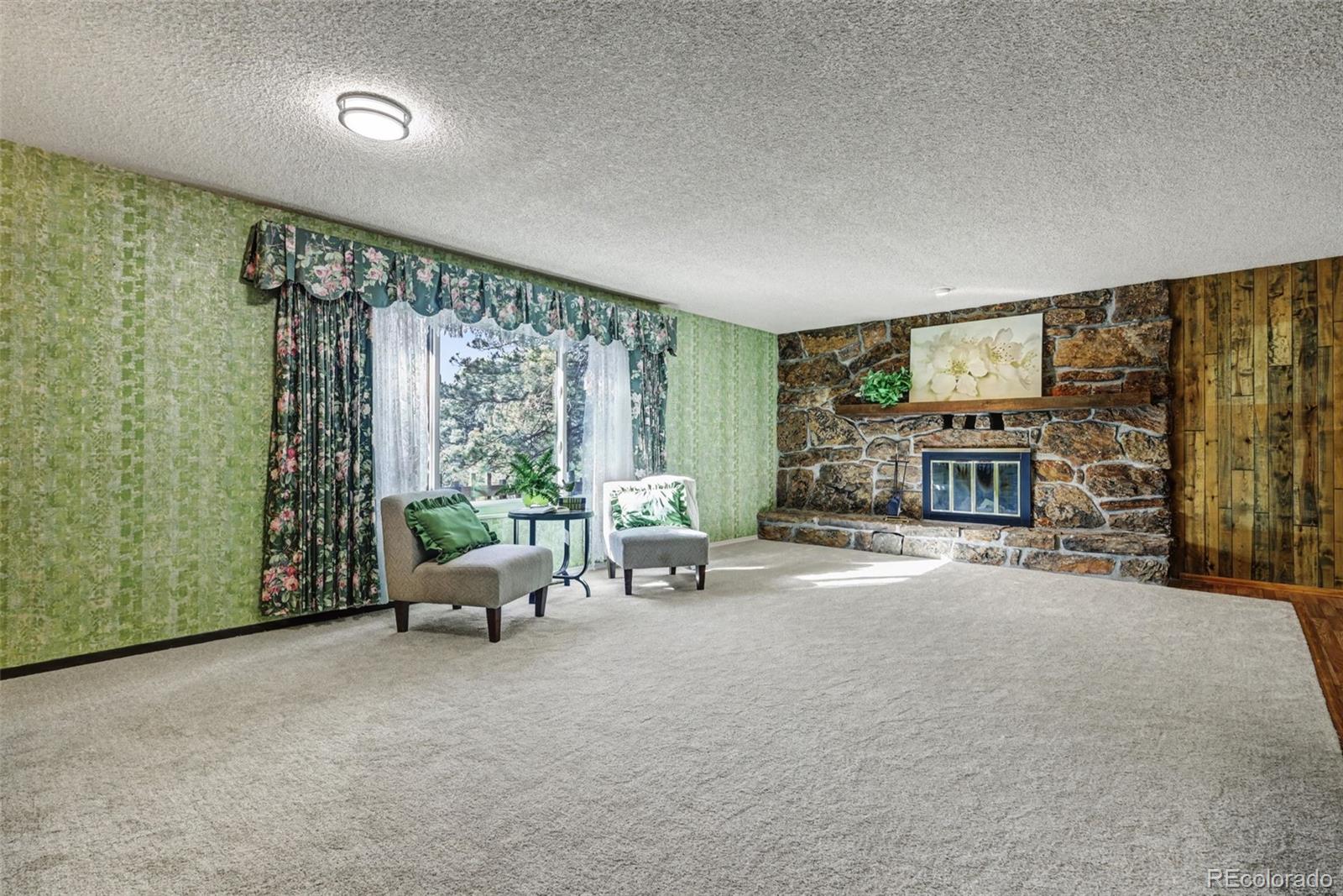 1040 Tari Drive