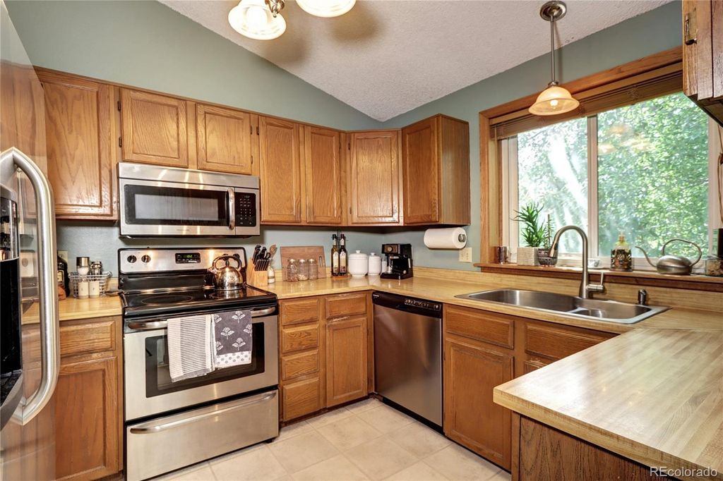 Photo of 7937 S Holland Way, Littleton, CO 80128 (MLS # 4302162)