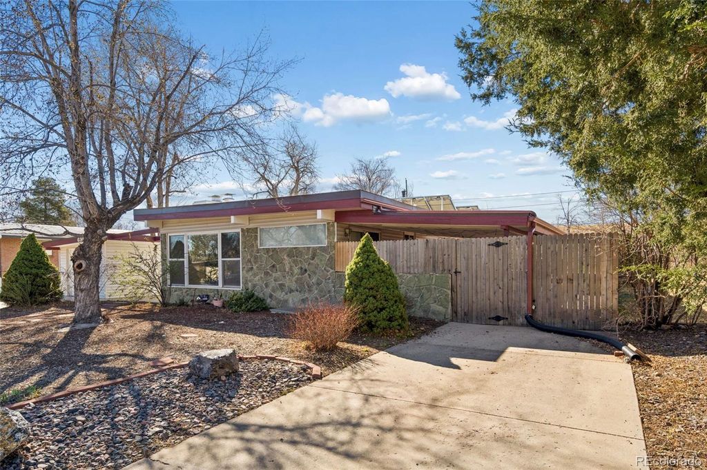 Photo of 6968 W 74th Avenue, Arvada, CO 80003 (MLS # 4160644)