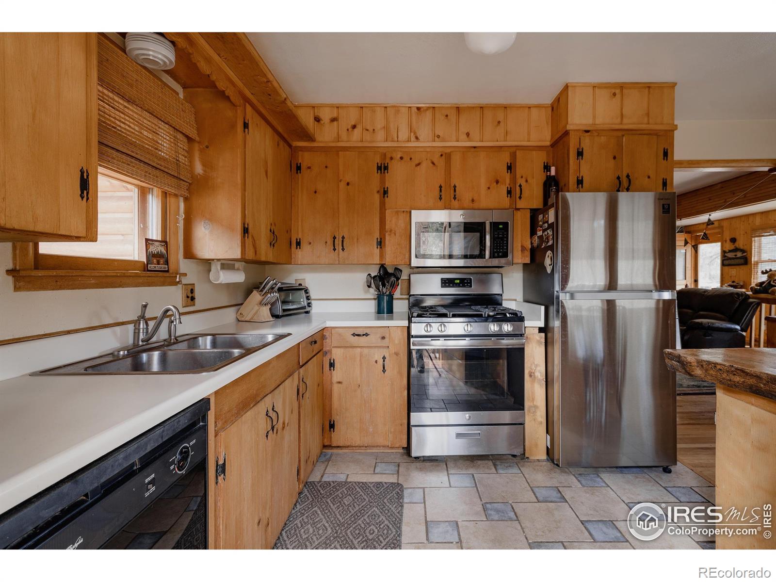 1026 Lexington Lane