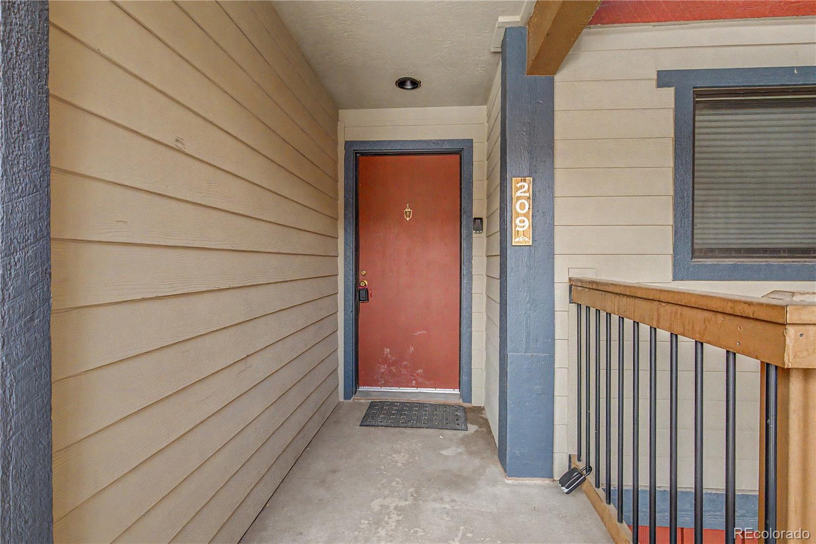 107 Harris Street 209