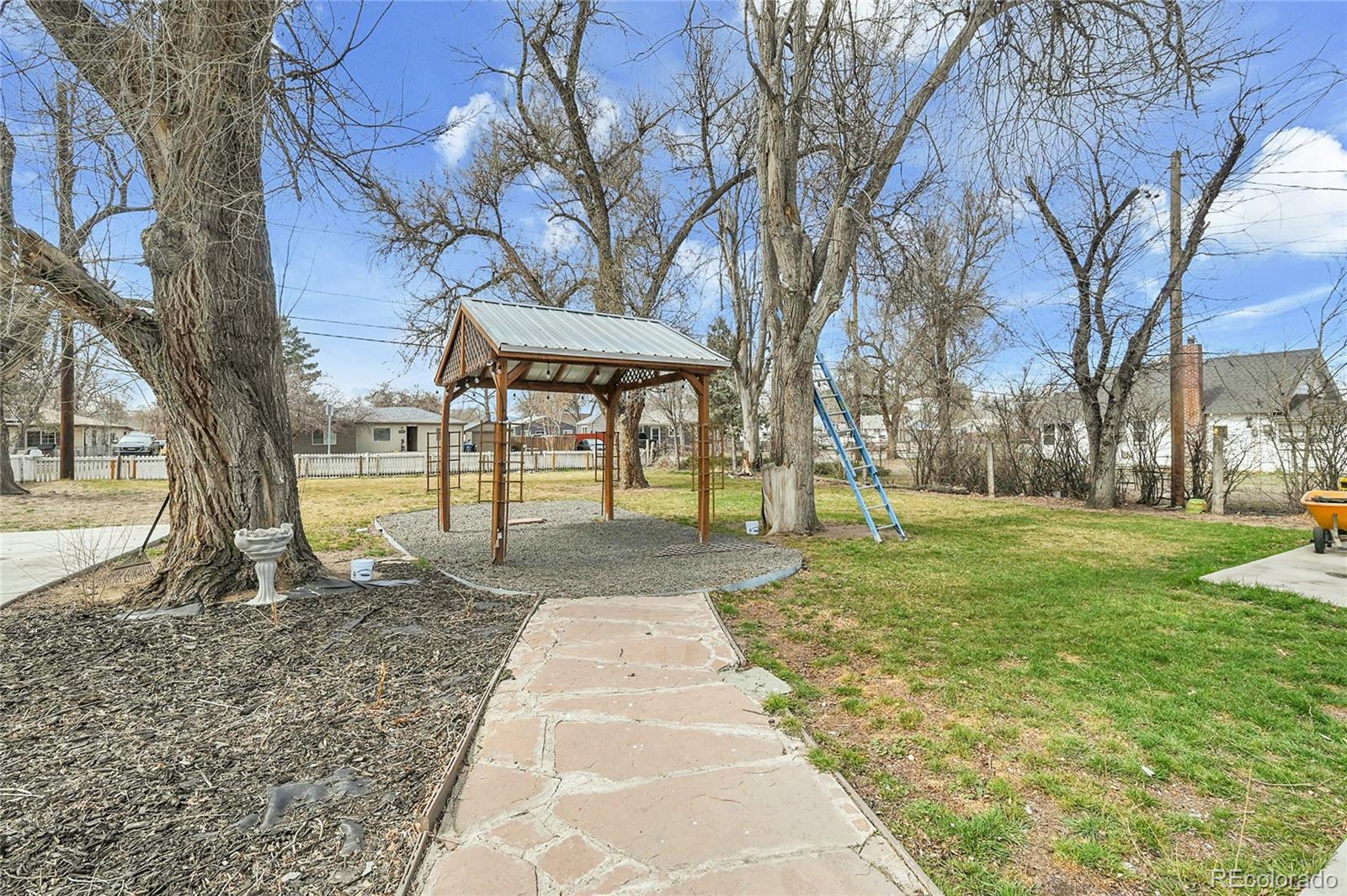 7060 Holly Street, Commerce City, CO, 80022 3 7060 Holly Street