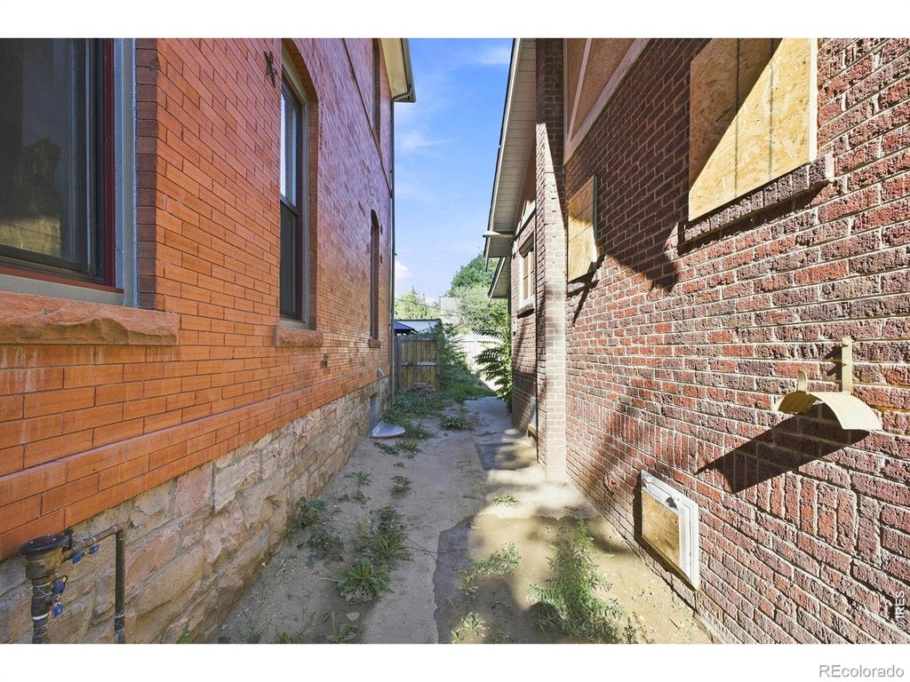 Photo of 1445 Saint Paul Street, Denver, CO 80206 (MLS # IR1067080)