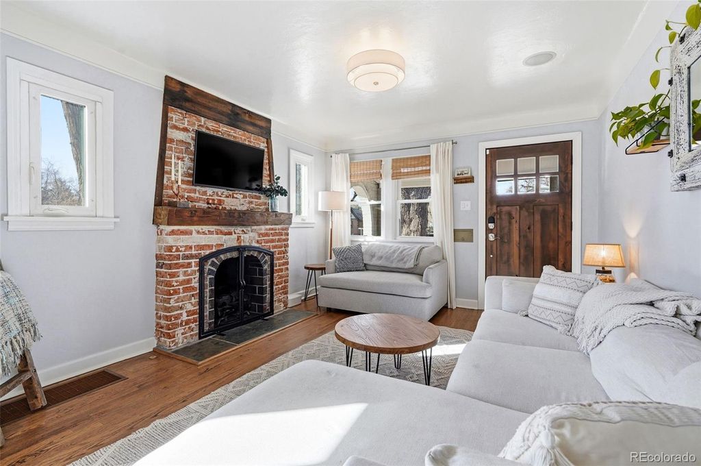 Photo of 3500 Osceola Street, Denver, CO 80212 (MLS # 4133908)