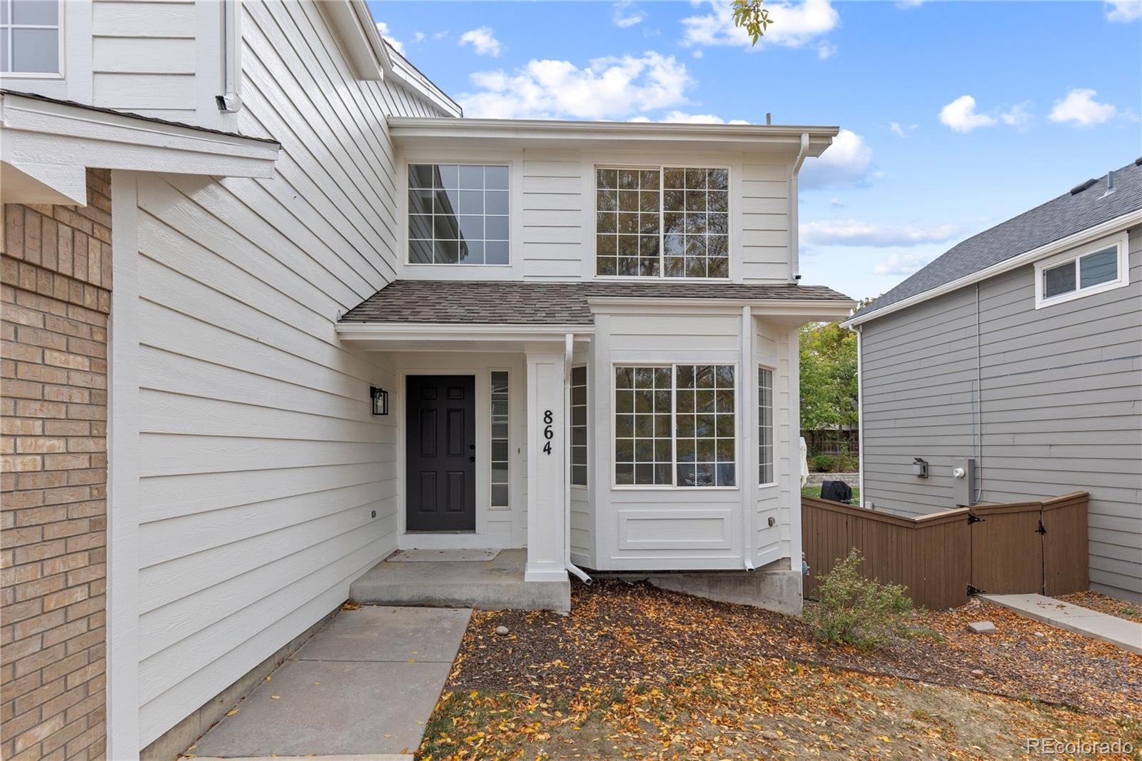 864 English Sparrow Trail