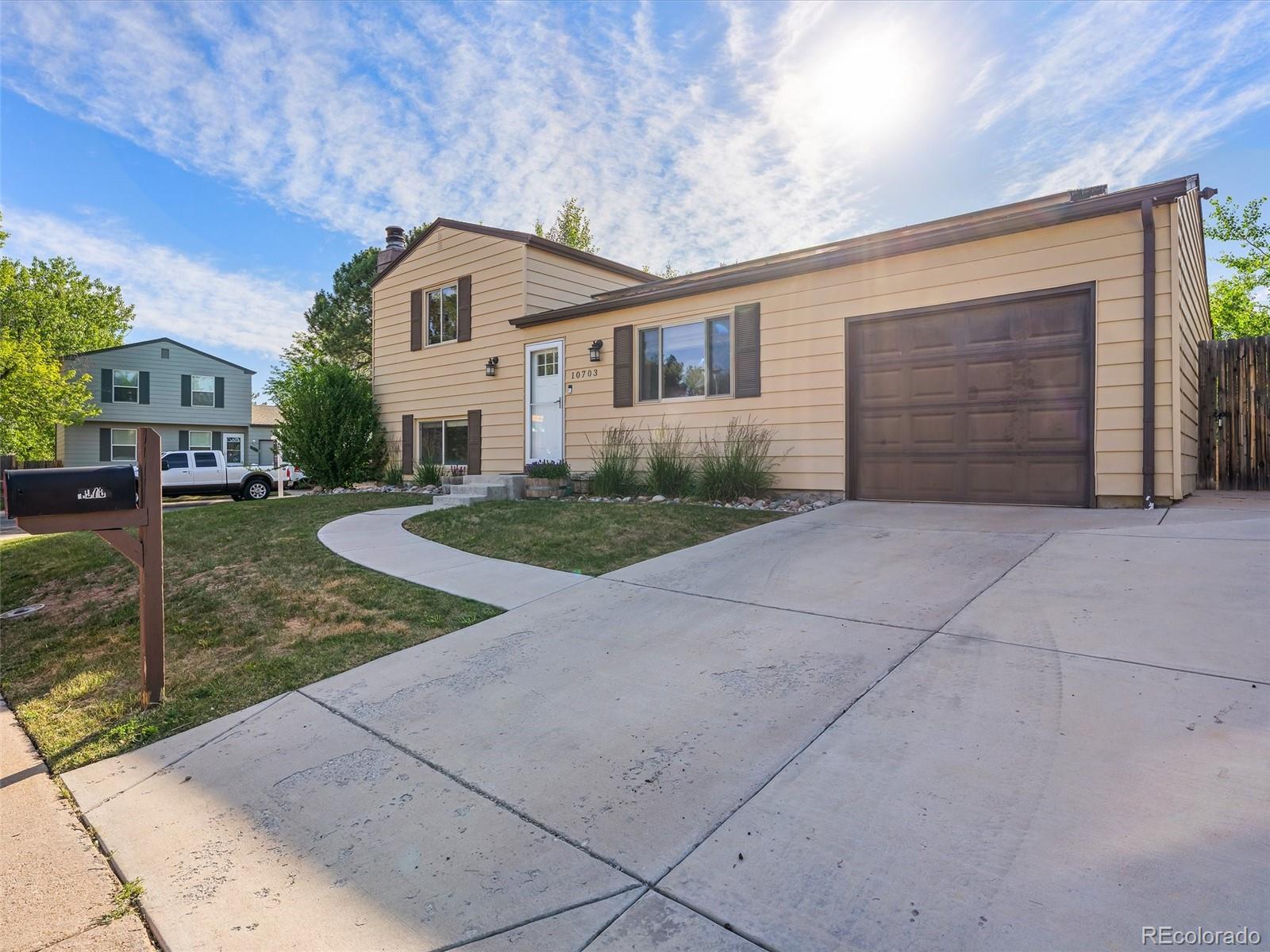 10703 Moore Way