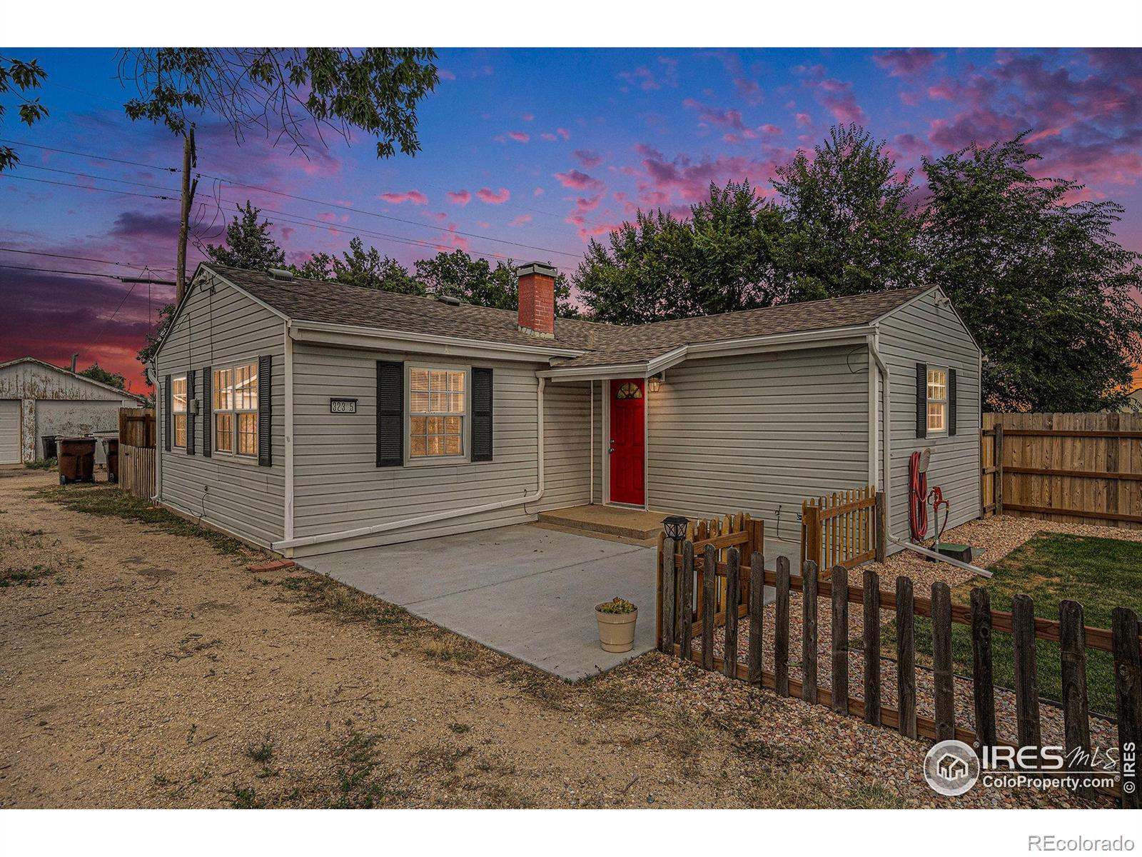 323 2nd 1/2 Avenue