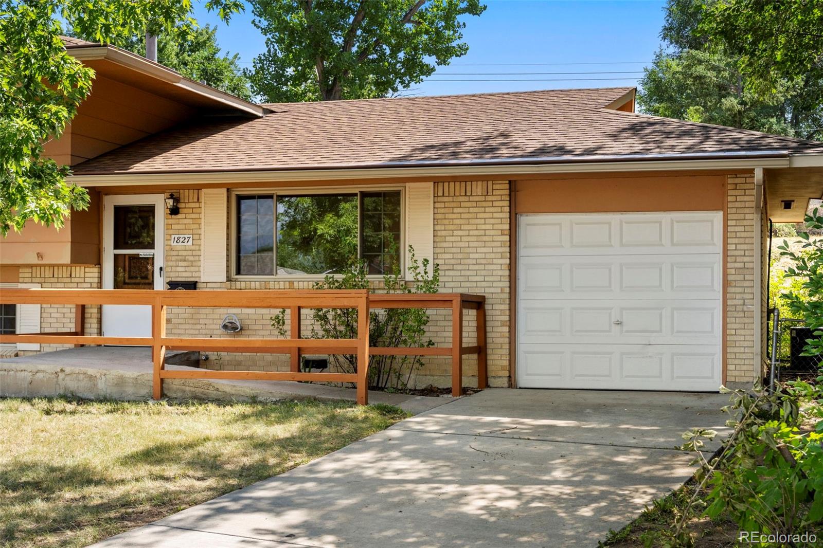 1827 Montezuma Drive