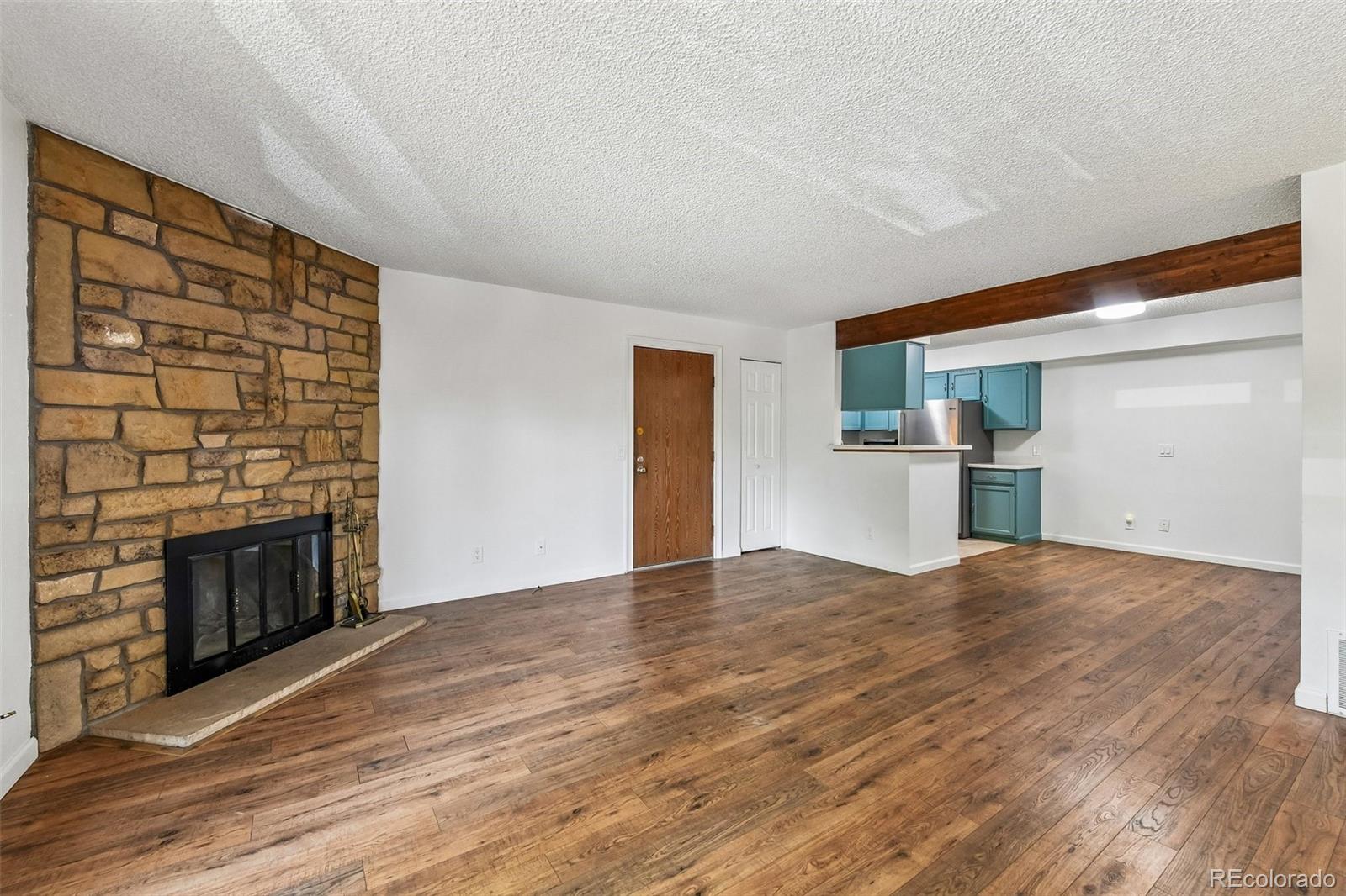 205 Wright Street 204