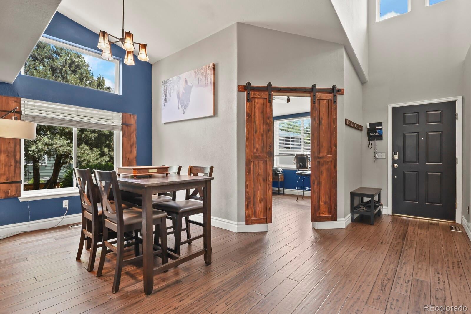 9907 Blackbird Circle