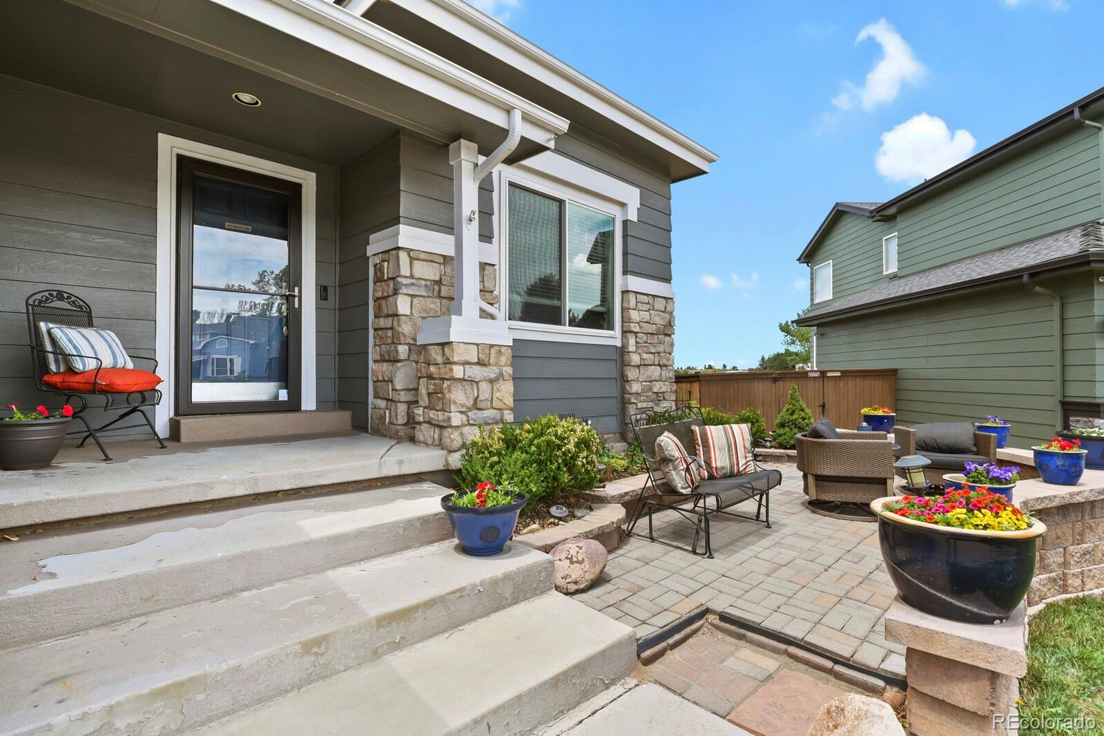 9907 Blackbird Circle