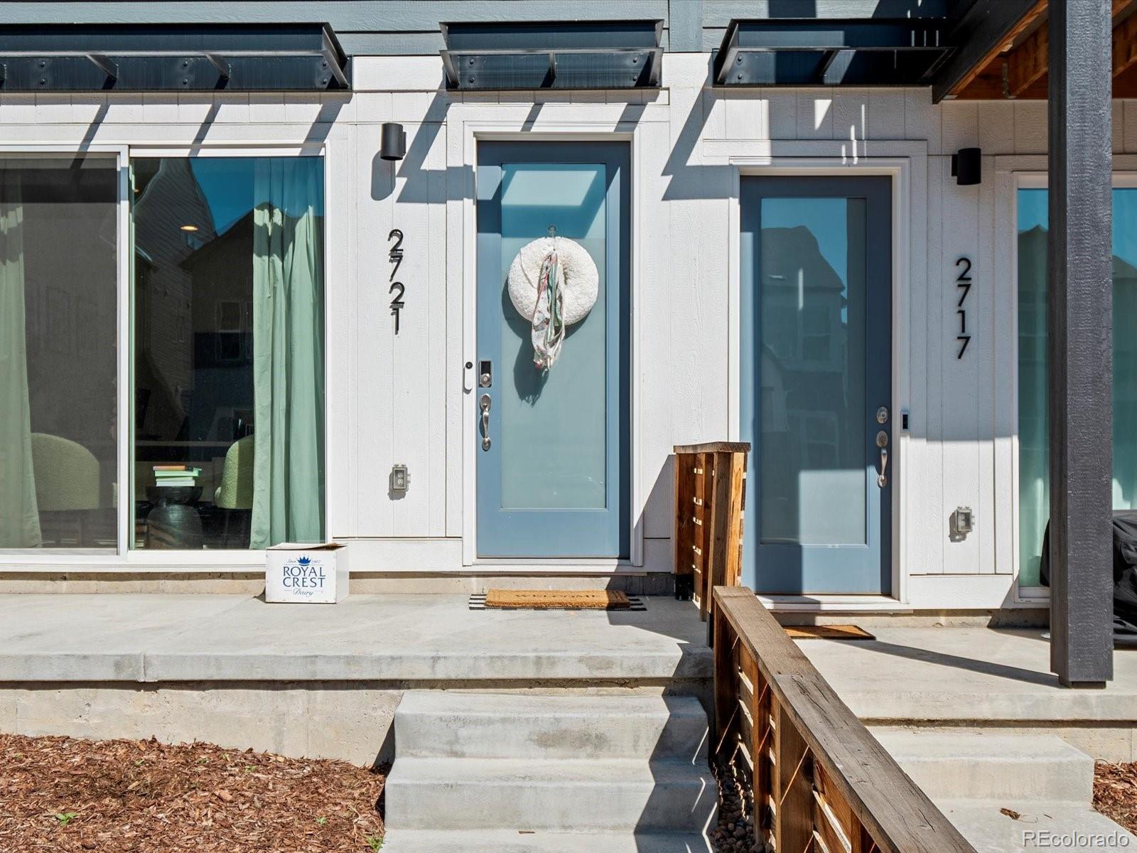 2721 W 167th Place