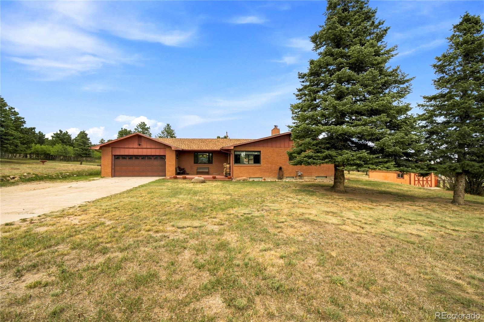 8087 Oak Drive