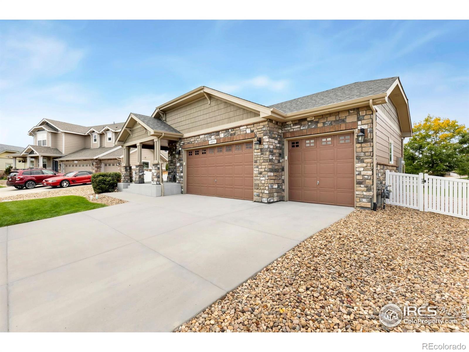 2295 French Circle