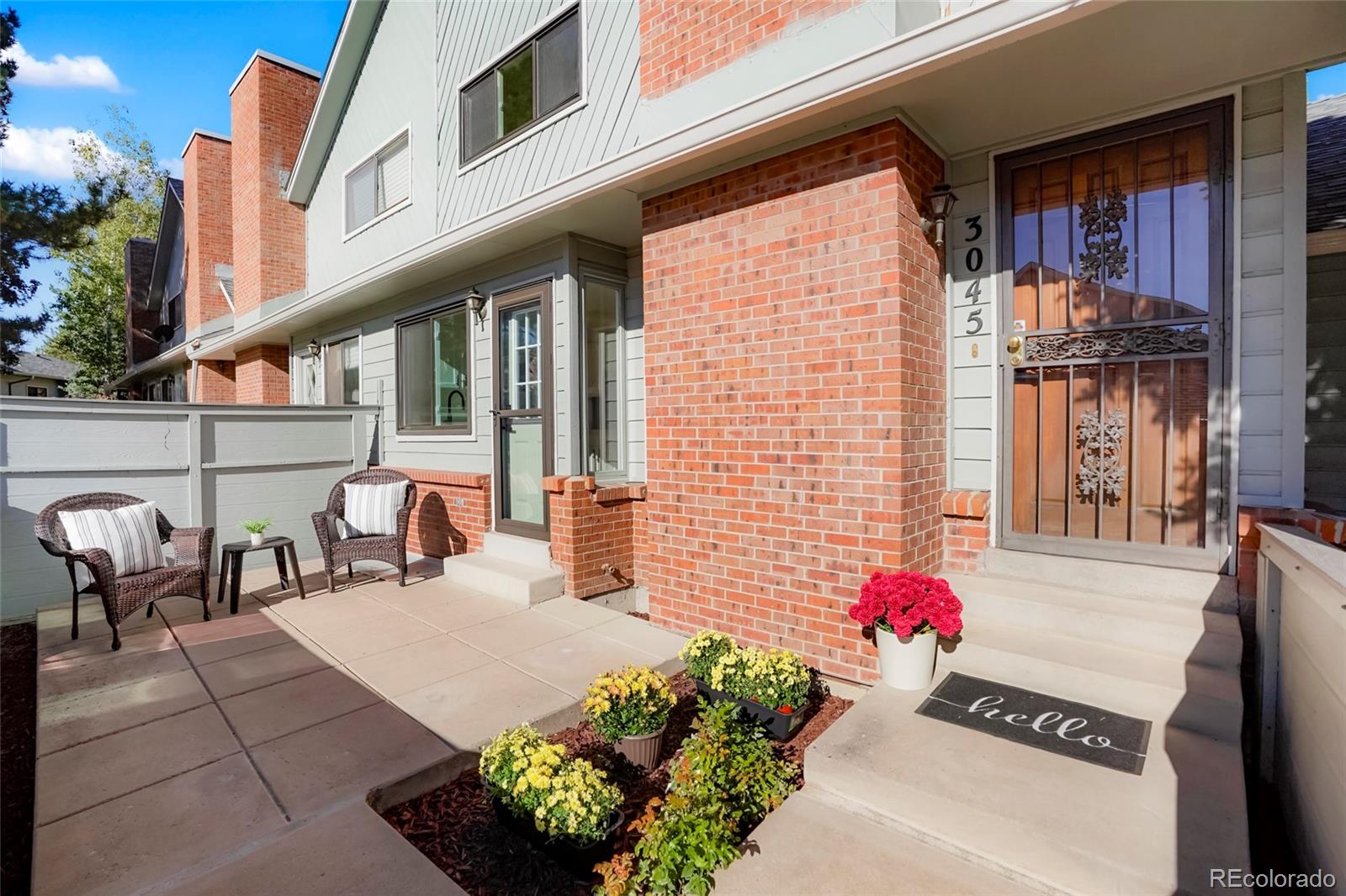 3045 E Long Circle S, Centennial, CO, 80122 2 3045 E Long Circle S