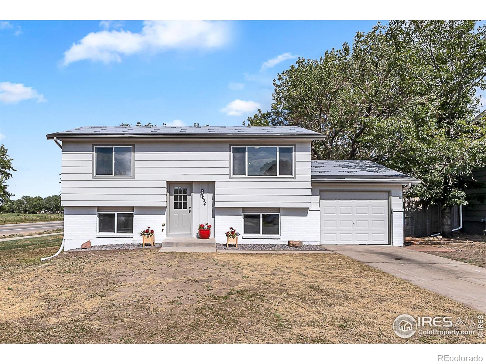 204 N Olive Avenue
