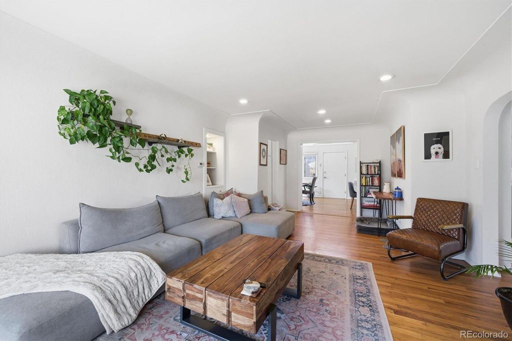 Photo of 1055 S Garfield Street, Denver, CO 80209 (MLS # 2750377)