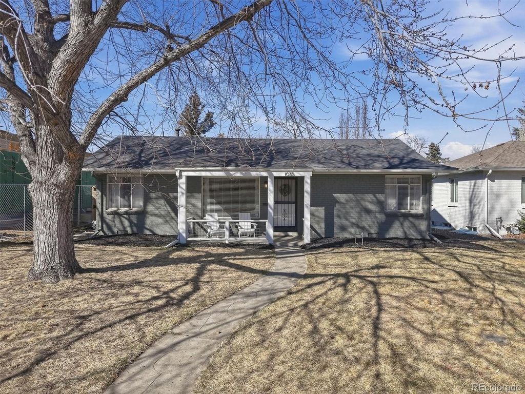 Photo of 1055 S Garfield Street, Denver, CO 80209 (MLS # 2750377)