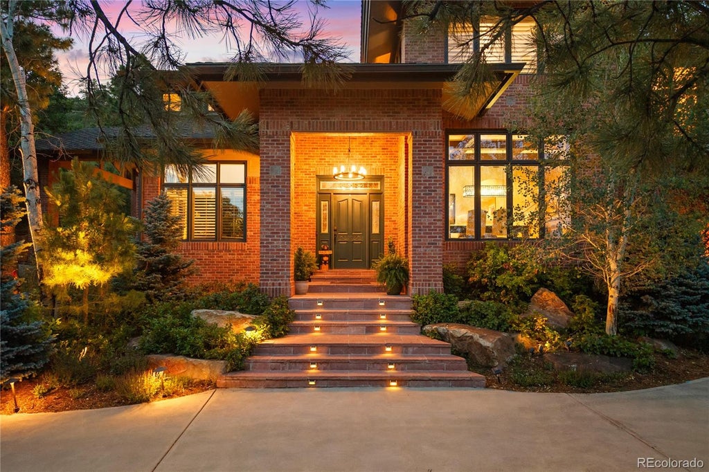 Photo of 10 Castle Pines Drive N, Castle Rock, CO 80108 (MLS # 2140303)