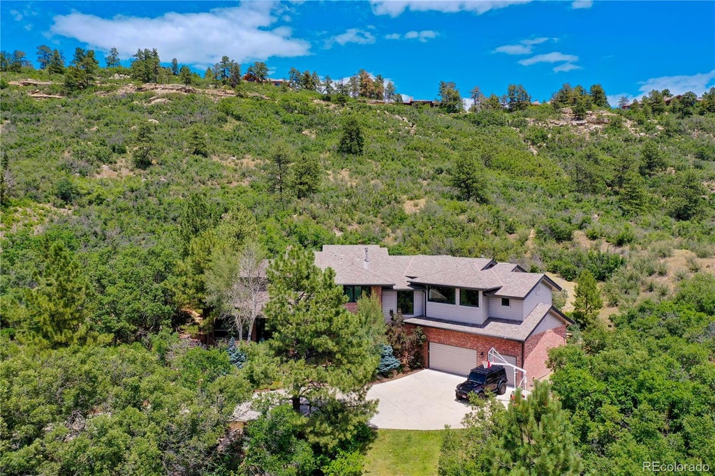 Photo of 10 Castle Pines Drive N, Castle Rock, CO 80108 (MLS # 2140303)