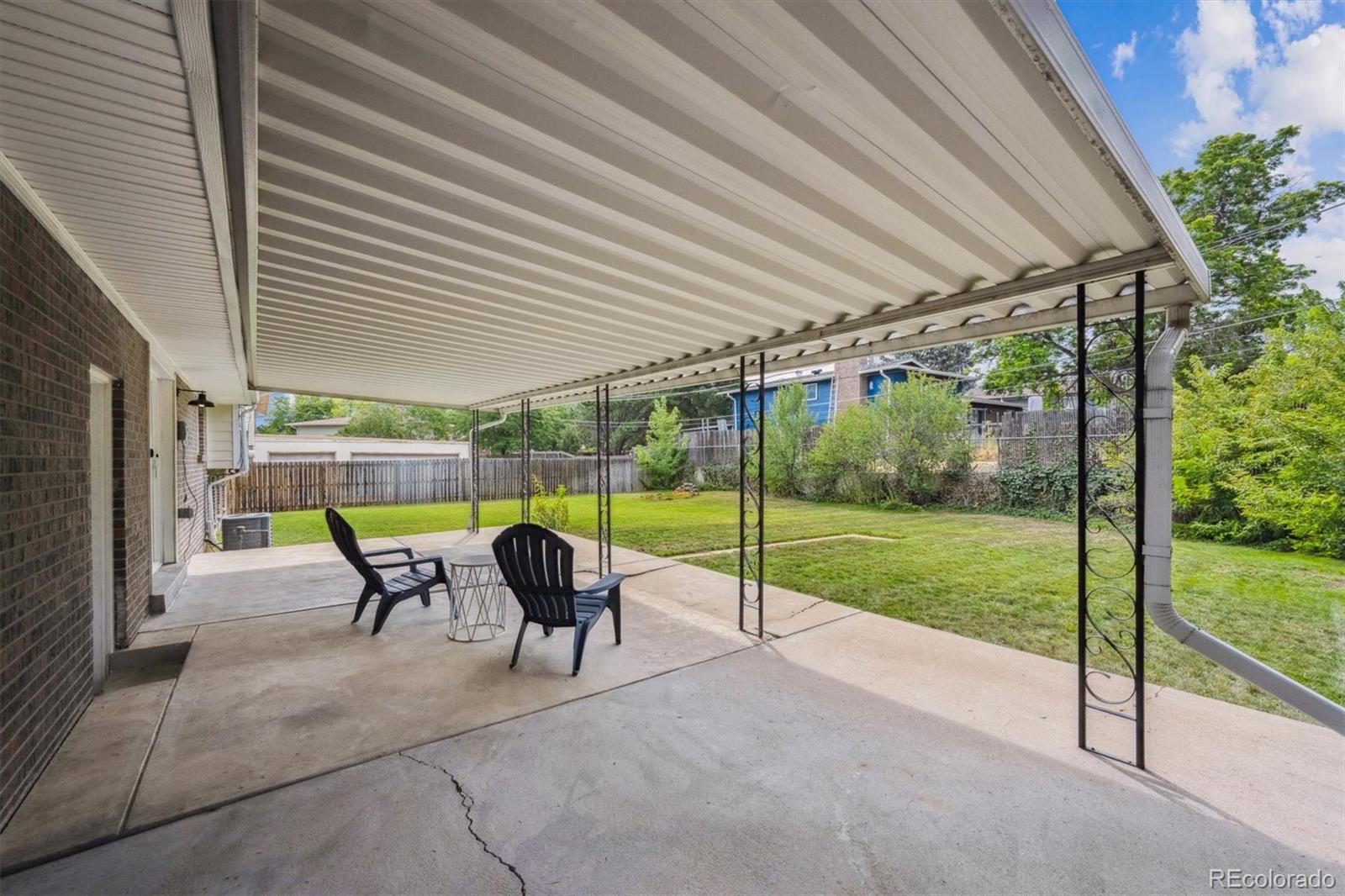 1822 Ura Lane