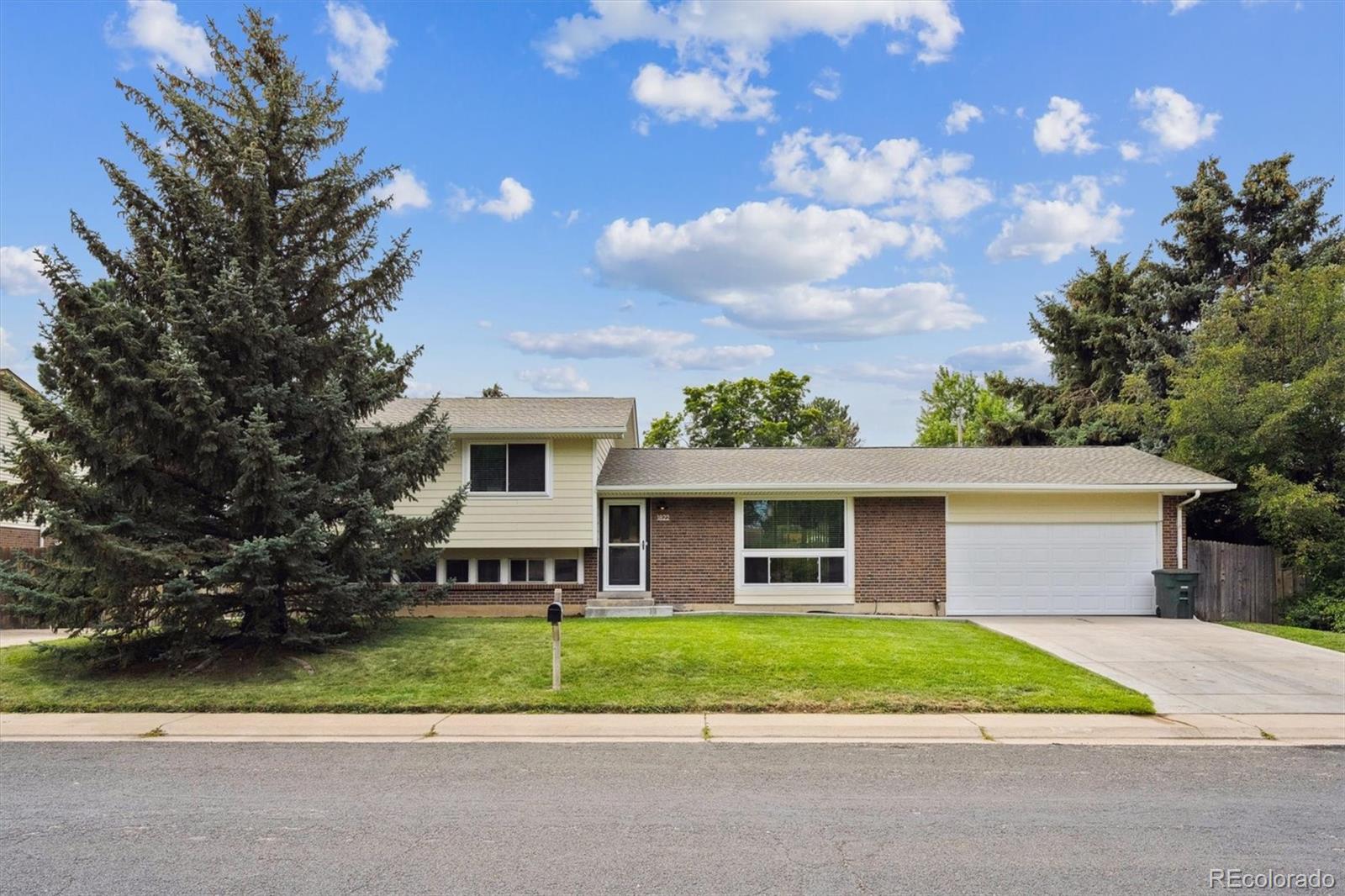 1822 Ura Lane