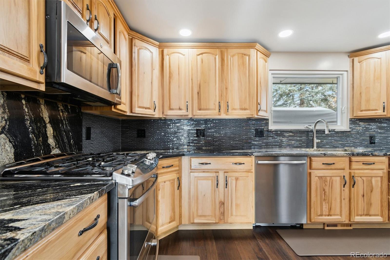 11921 W 70th Place, Arvada, CO, 80004 3 11921 W 70th Place