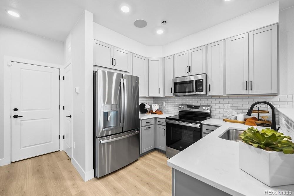 9022 Quartz Court