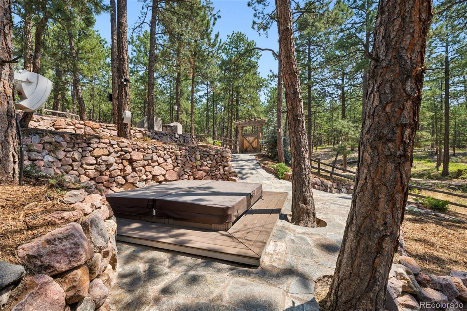 15765 Pineycove Court