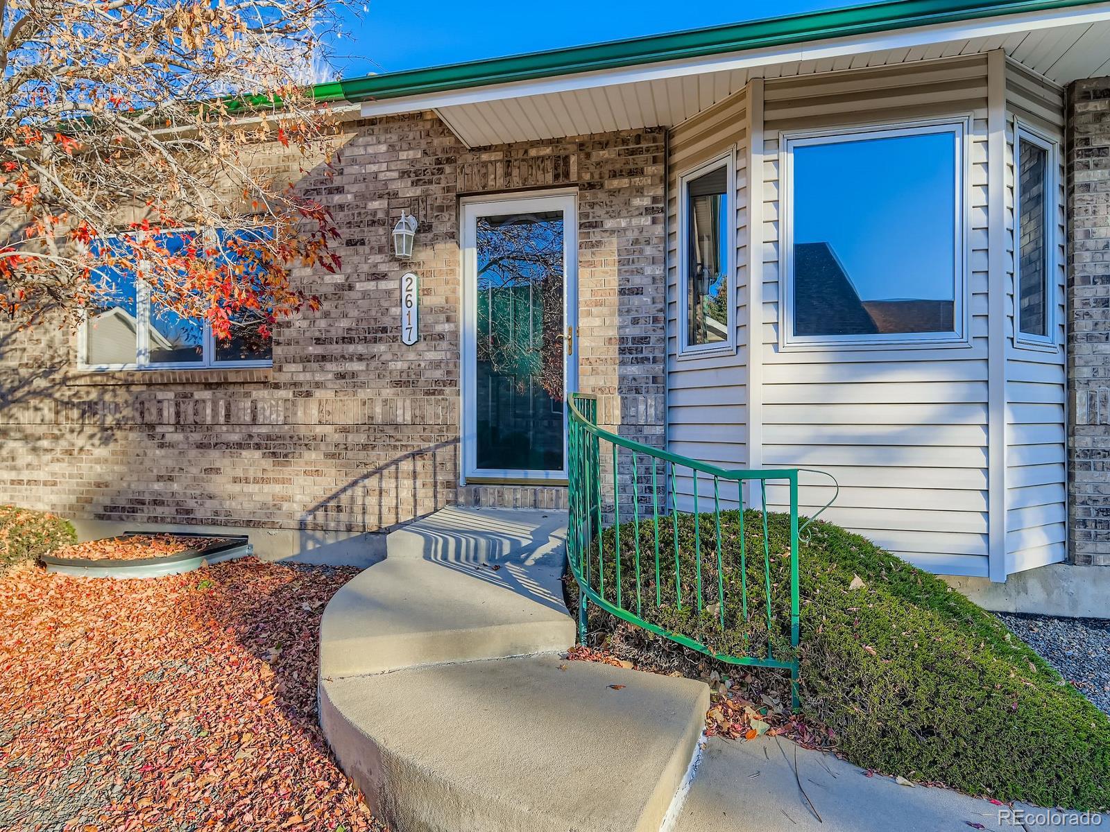 03 Exterior Front Entry.jpg