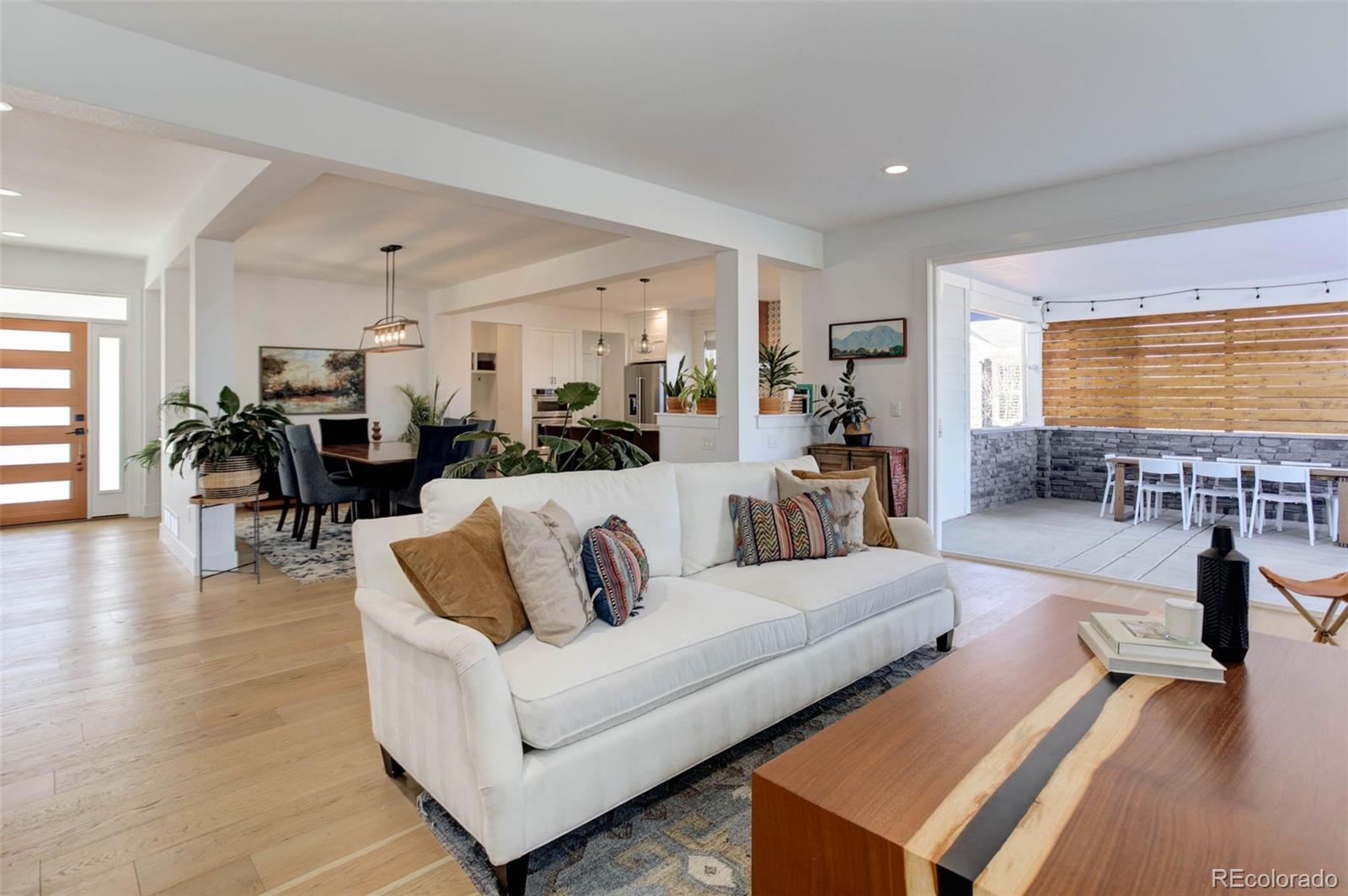 785 Delechant Drive