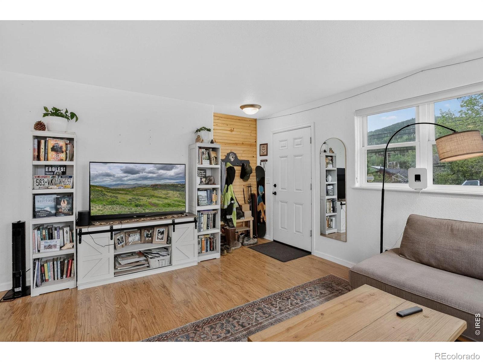 185 E 2nd Street