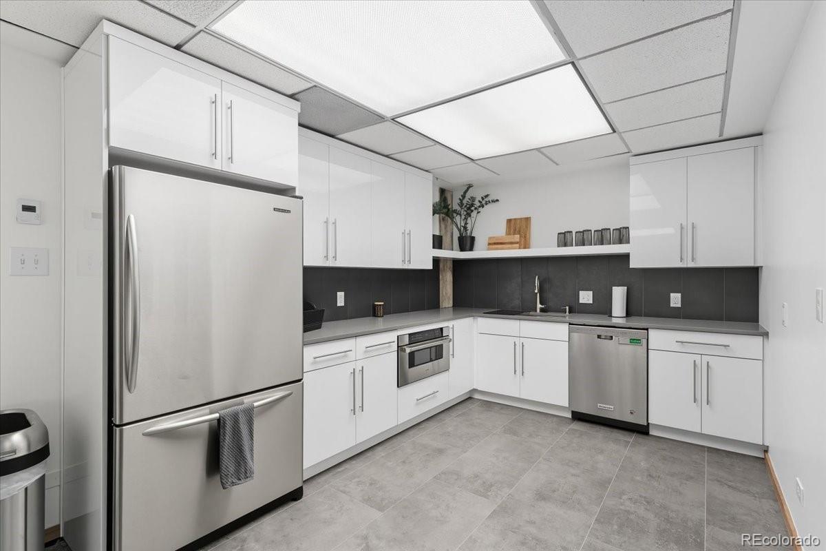 4 Inverness Court E C