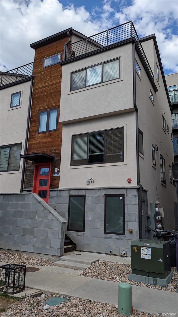 2736 Decatur Street