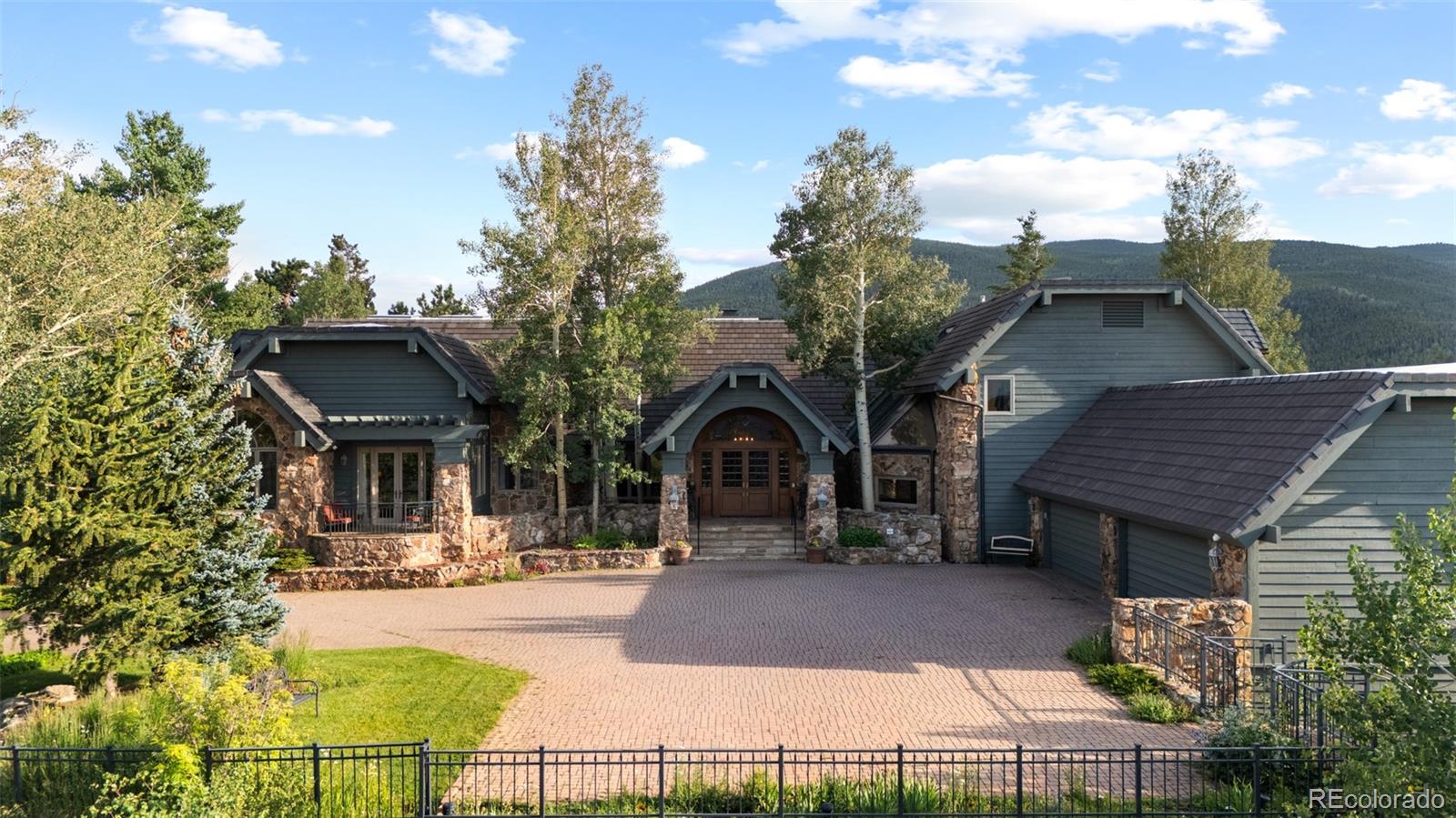 1275 Silver Tip Lane