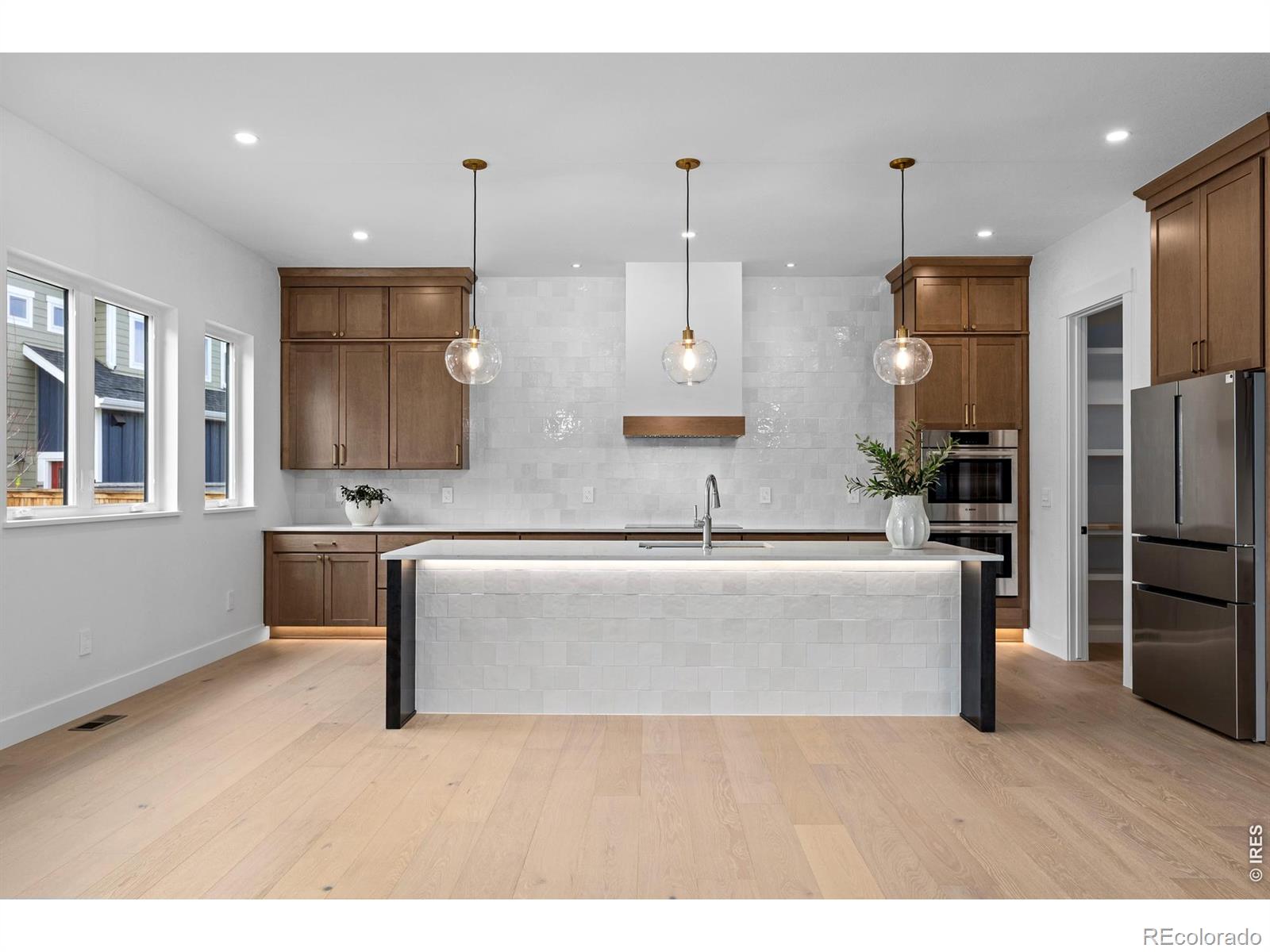 933 Saint Andrews Lane