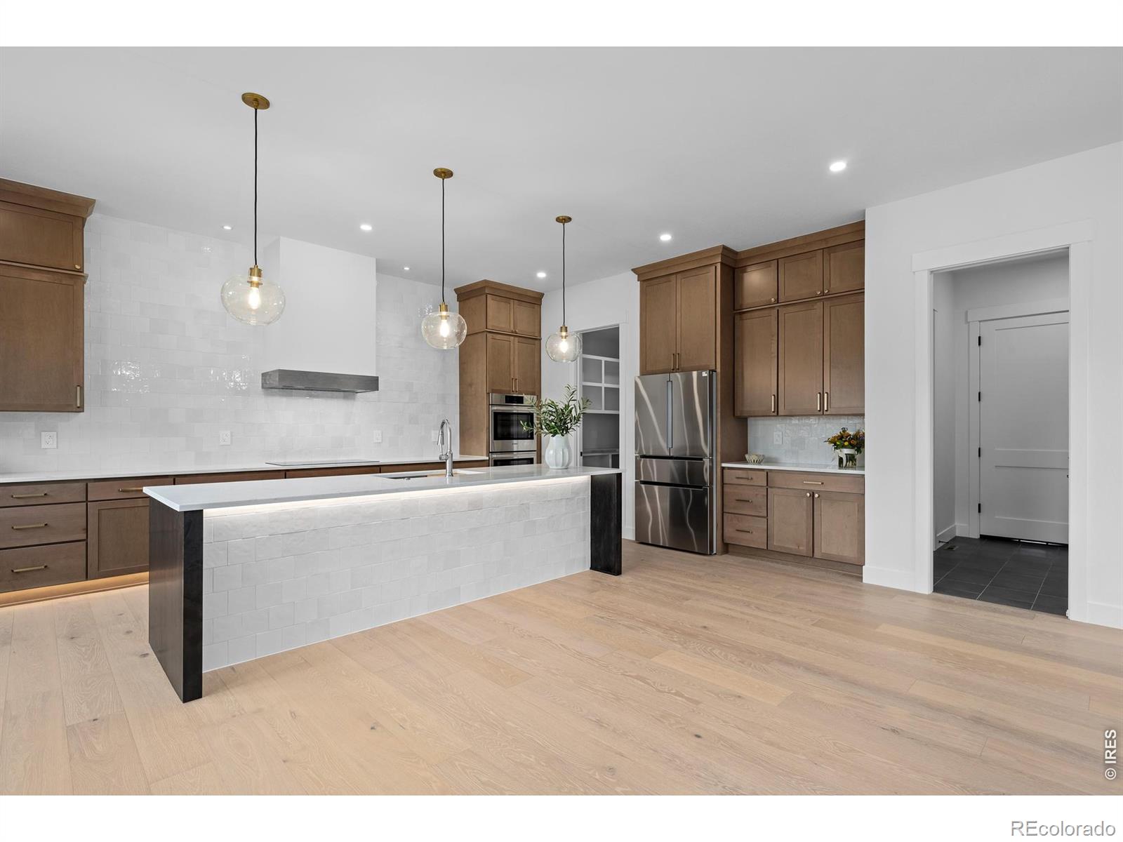 933 Saint Andrews Lane