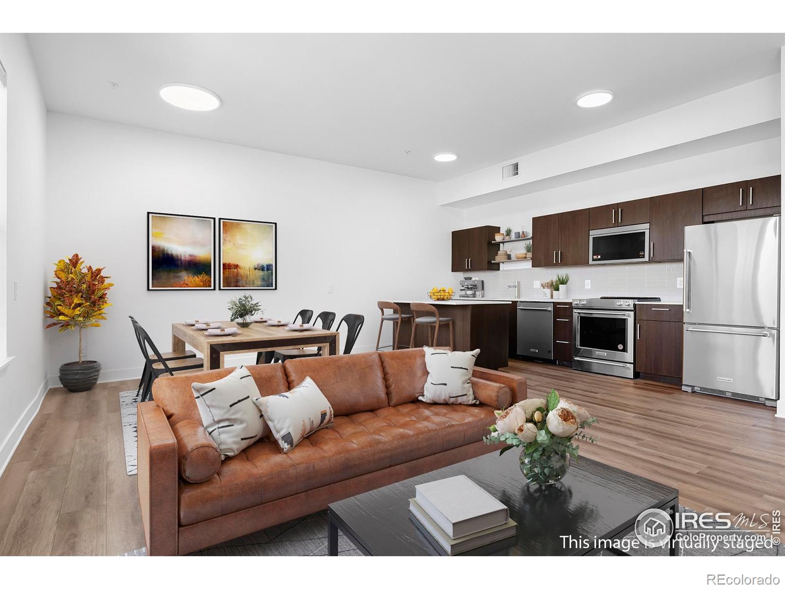 1707 Walnut Street 208